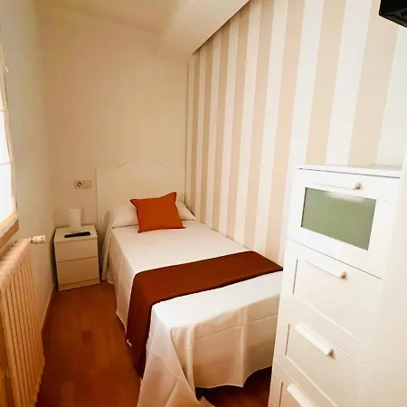 Apartament Family & Groups Space, Santiago Center Ii - No Kitchen