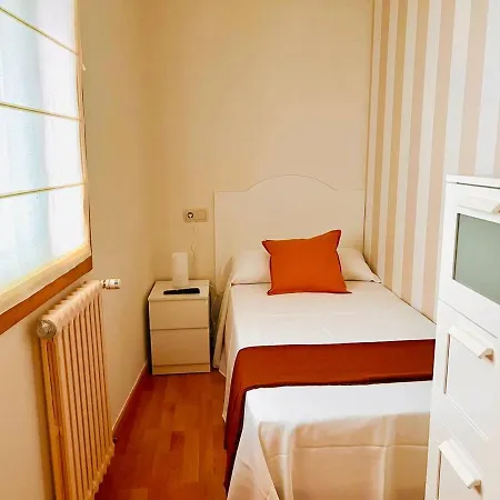 Apartament Family & Groups Space, Santiago Center Ii - No Kitchen